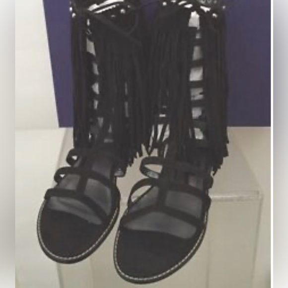 Stuart Weitzman - Picture 2 of 4